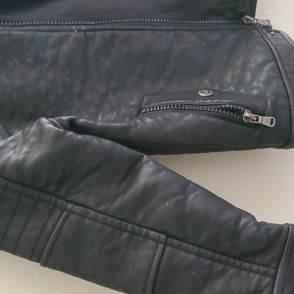 Leather jacket - Picture 3 of 4
